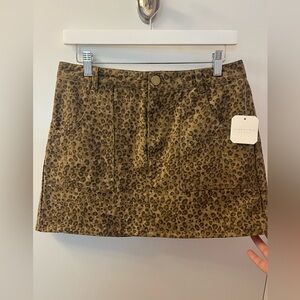 NWT Altar'd State Animal Print Mini Skirt Size M/(RSB/Bin 2)